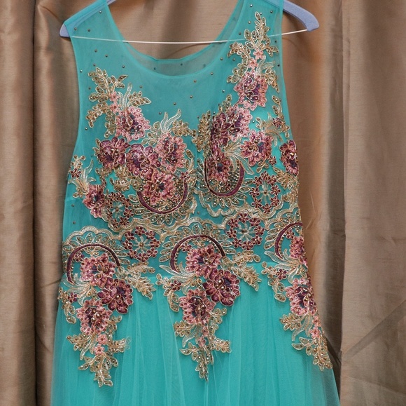 Turquoise formal prom dress - Picture 2 of 8